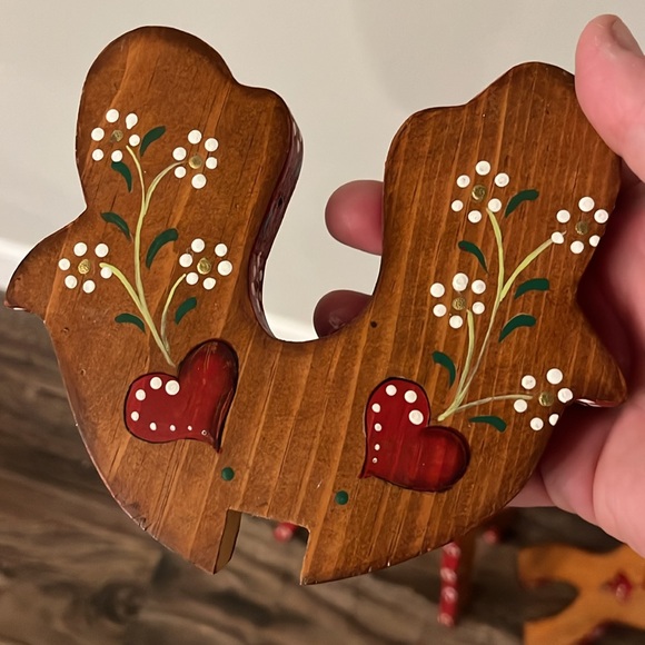 Vintage Handmade and painted 3 pc. Reindeer family. - Picture 7 of 9